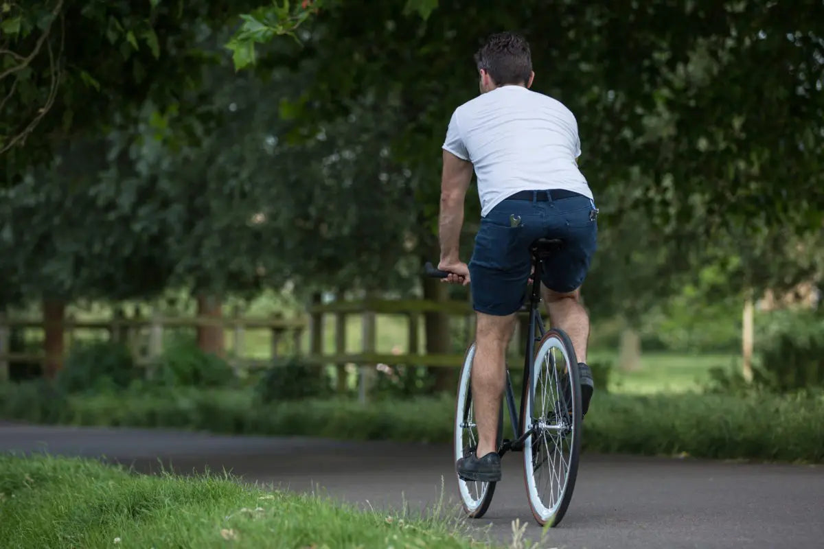 Nero Courier White Single Speed Bike