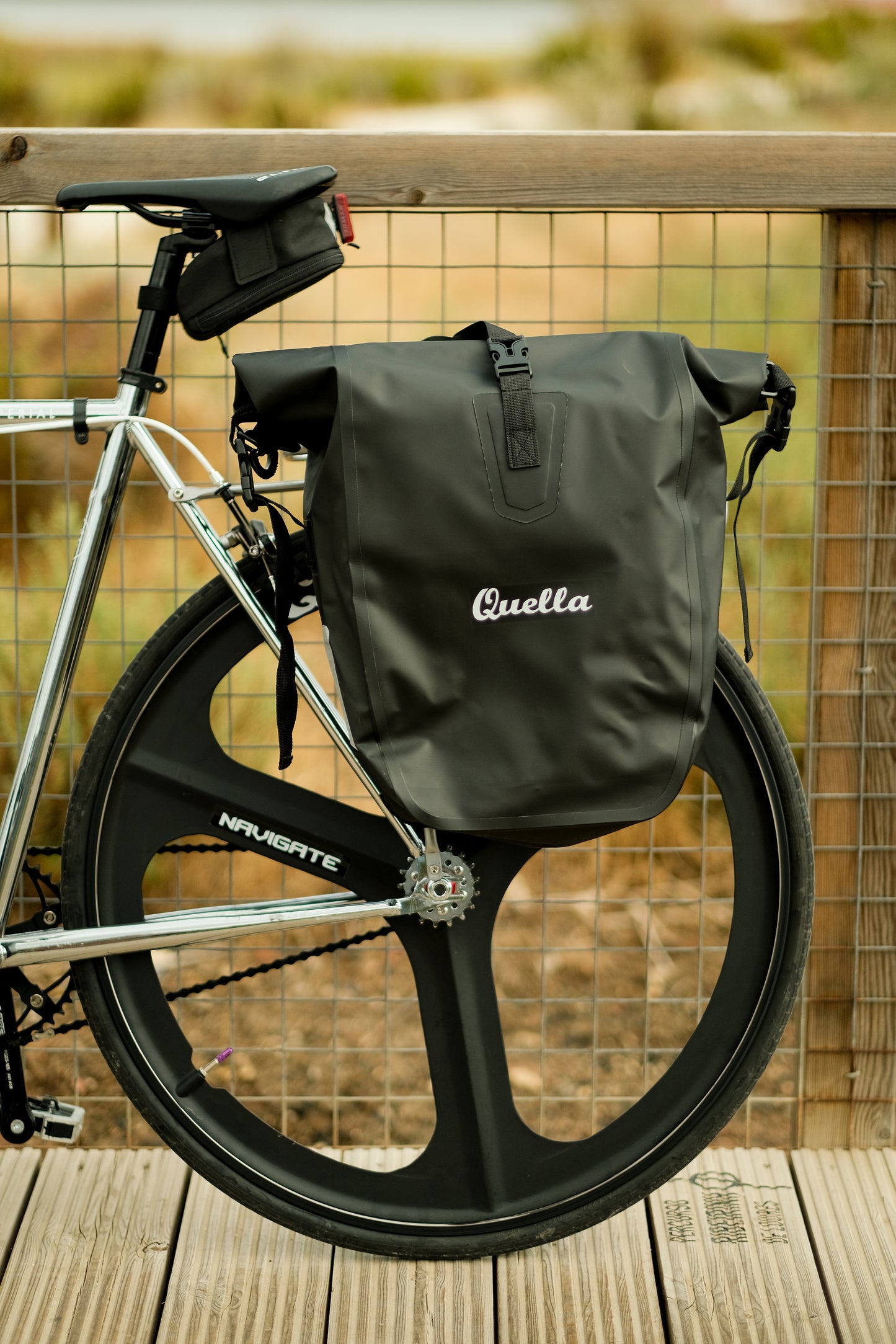 Quella Black Pannier Bag