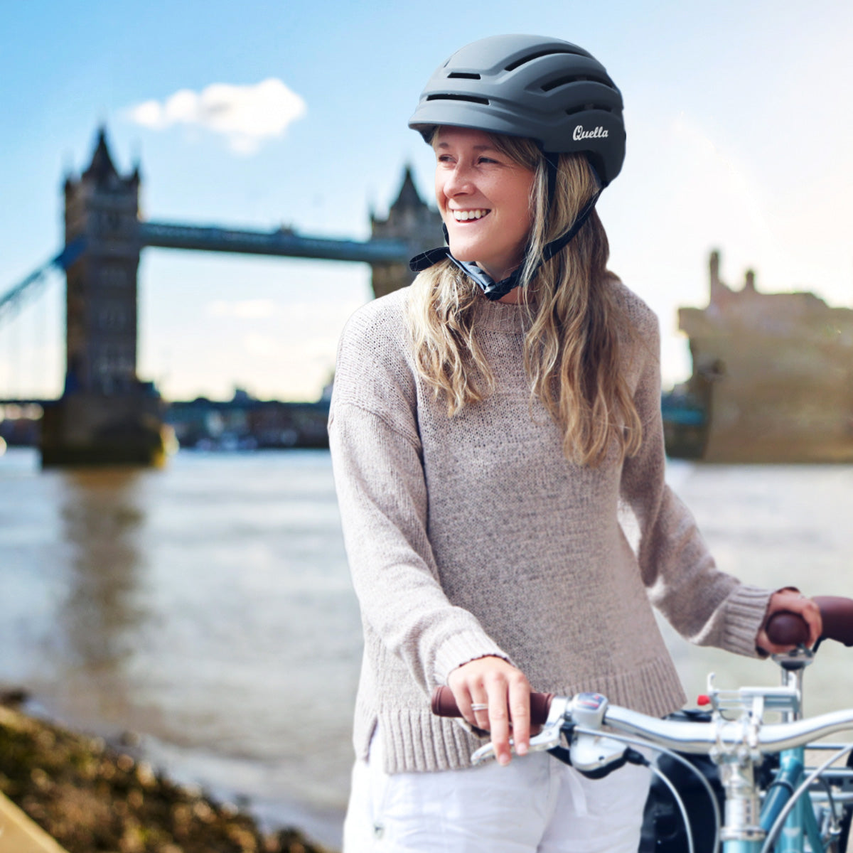 Quella Cycling Helmet with rechargeable Light - Midnight Grey