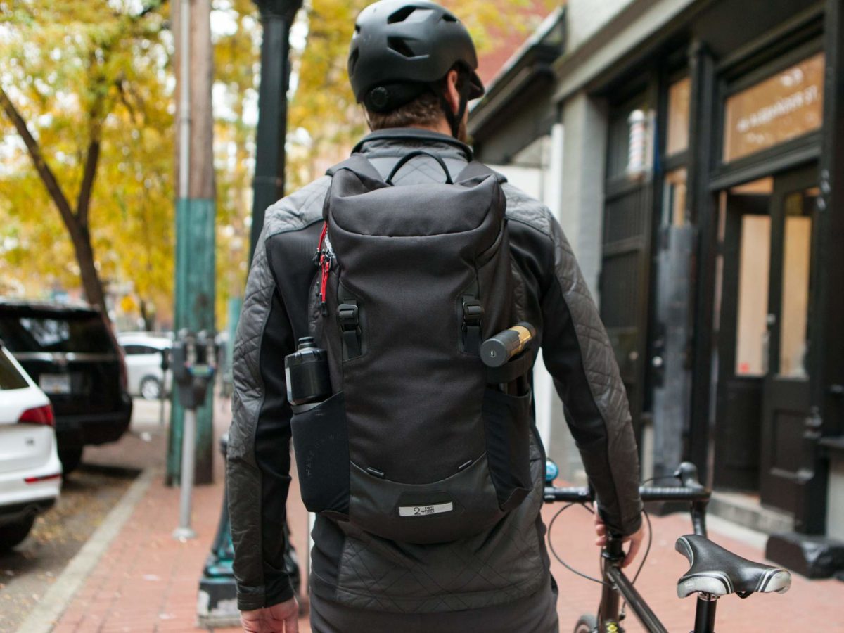 Bicycle commuter backpack best sale