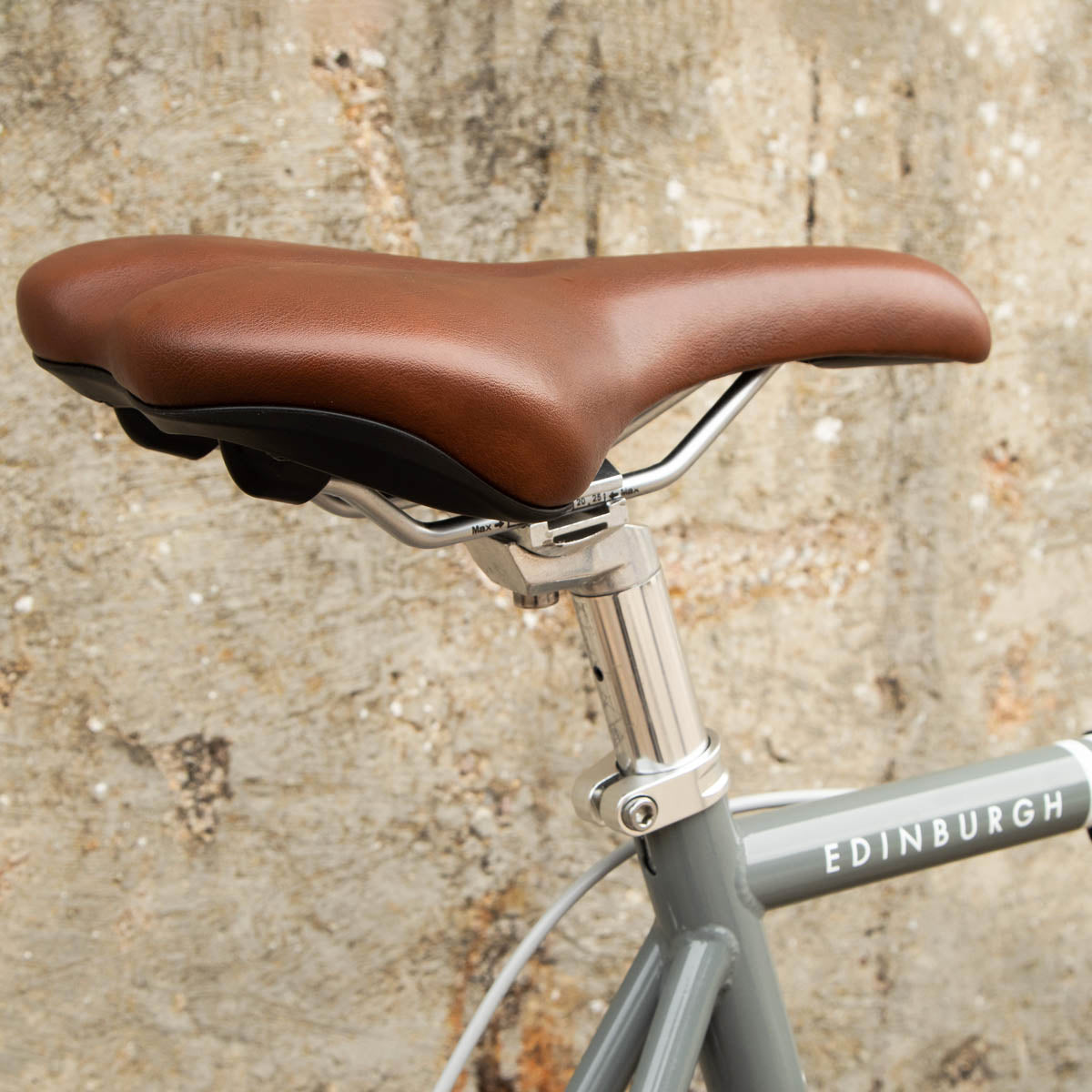 Varsity Edinburgh  58 cm GEARED bicycle (BHQ0093)