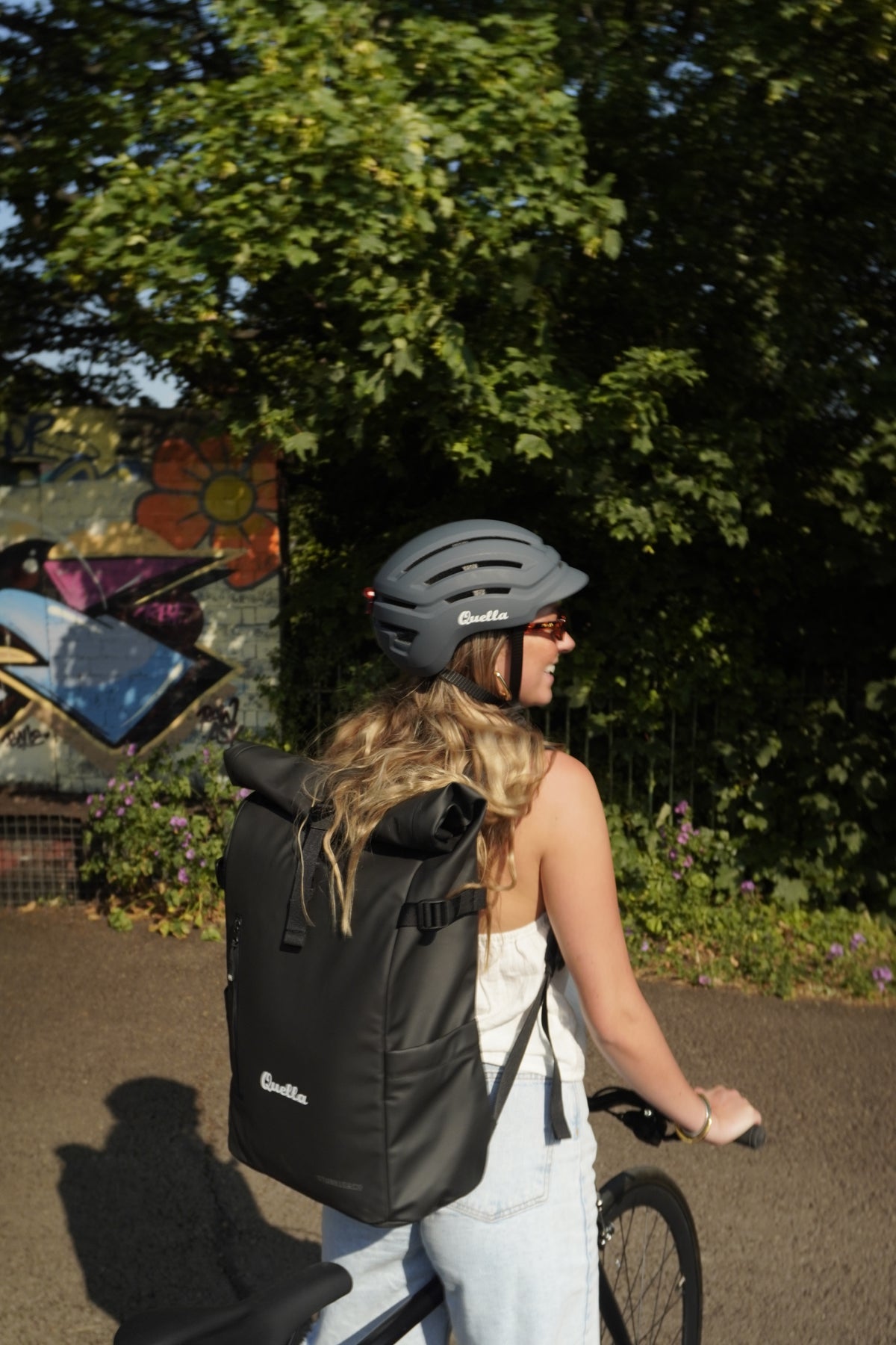 Quella Cycling Helmet with rechargeable Light - Midnight Grey
