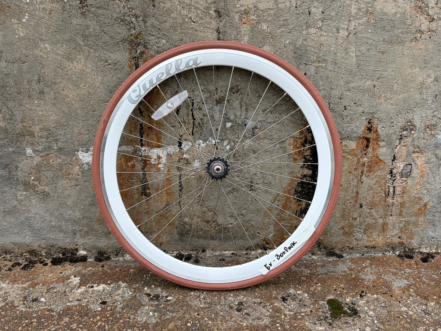 Used White Rear Single-Speed Wheel - BWQ003