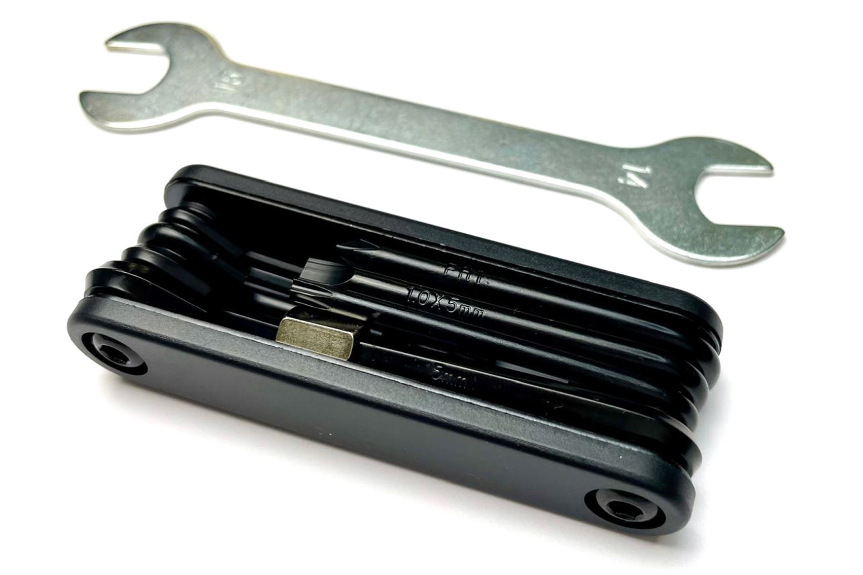 10 function Multi tool with spanner
